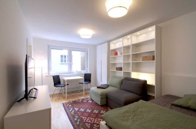 Möbliertes Businessapartment: neuwertige 1-Zimmer-Wohnung mit Einbauküche in Stuttgart Mitte