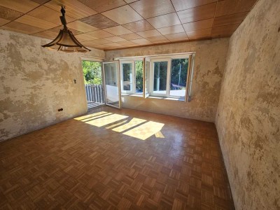 Sanierungsbedürftiges Generationenhaus mit Einliegerwohnung – Großfamilie oder Wohngemeinschaften