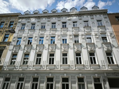 Charmante Kleinstwohnung im Altbau