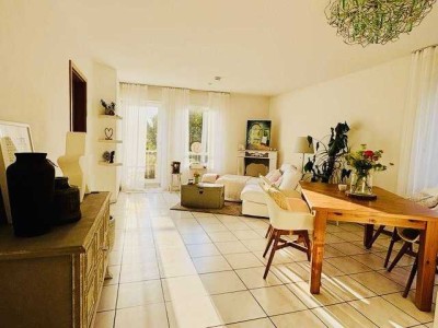 Sehr schöne 2-Zimmer-Wohnung mit Balkon in ruhiger und guter Wohngegend