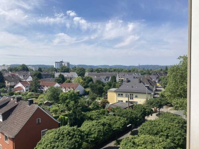 Helle, gut geschnittene 4 Zimmer Wohnung