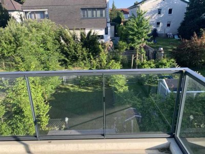 Exklusive, ruhige 3-Zimmer-Wohnung mit Parkett, EBK, Südbalkon und eigenem Gartenanteil in München