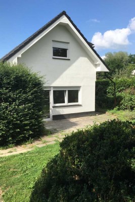 Einfamilienhaus mit Gartenanteil in Neuenburg zu vermieten