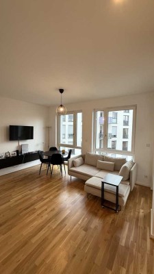 Moderne 2-Raum Wohnung mit Balkon und Einbauküche