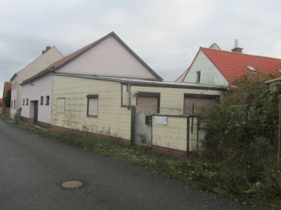 stark sanierungsbedürftiges Wohngrundstück in Wartenburg; Mindestgebot: 6000 €; Exposee beachten!