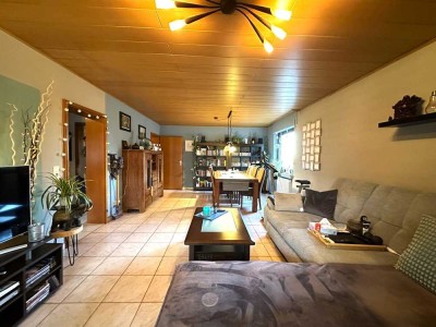 2 helle Zimmer mit Terrasse EGW in Königswinter-Ittenbach!