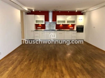 Tauschwohnung: Tausche 3 Zimmer mit riesigem Balkon gegen kleinere Wohnung