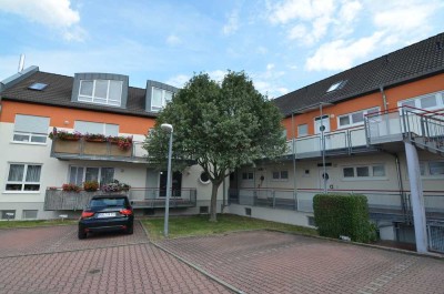 Teutschenthal: Tolle 1-Zi.-Wohnung mit Balkon in Eisdorf