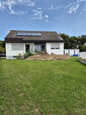 Fläche, Fläche, Fläche: komplett saniertes EFH mit Garten