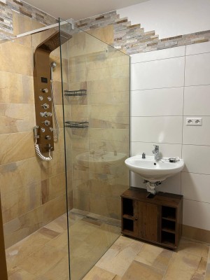 Frisch renovierte nette Wohnung