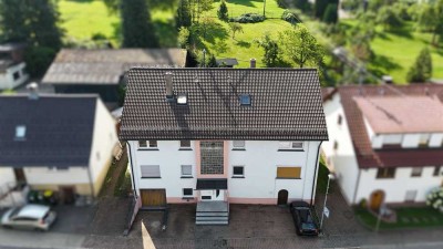 Bad Herrenalb-Rotensol: Mehrfamilienhaus mit 6 Einheiten, großem Garten und Renditechance