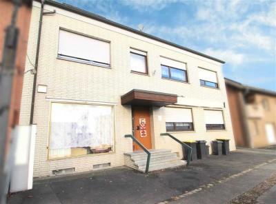Mehrfamilienhaus mit 3-4 Wohneinheiten in Warburg Hohenwepel