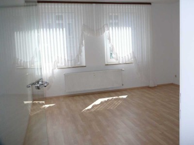 Sonnig, ruhig, grün! 2-Zi-KDB mit Balkon und schöner Aussicht in Wuppertal-Barmen/Heckinghausen