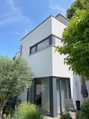 Doppelhaushälfte im Neubauquartier der Parkinsel