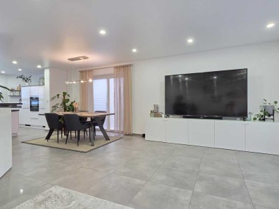 Charmante Doppelhaushälfte mit Charakter