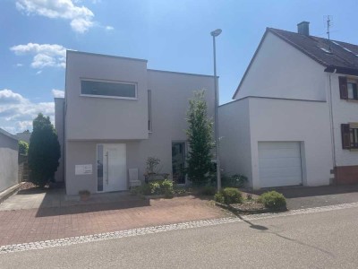 Neuwertiges Haus der Extraklasse in Linkenheim