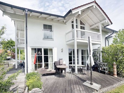 Modernes und großzügig geschnittenes ca. 200 m2 großes EFH mit vielen Extras in Seeon