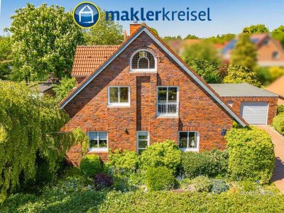 Charmantes Wohnhaus mit Sauna, vielseitigem Potenzial und idyllischem Garten in Holtgast