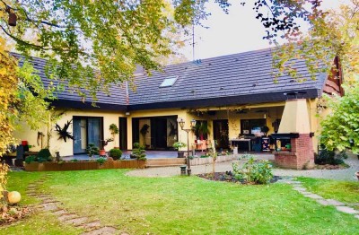 Bildschönes Einfamilienhaus auf 1.154 m² Traumgrundstück, kurzfr. frei, 40489 Düsseldorf-Angermund