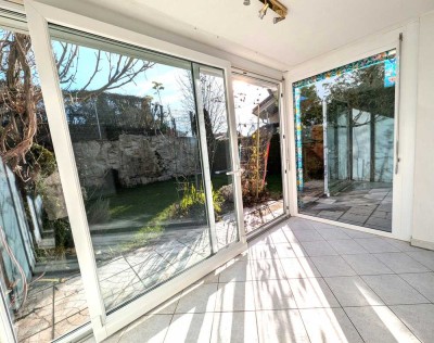 Top Wohnhaus direkt bezugsfrei in ruhiger Stadtlage