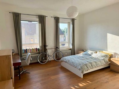 Schöne helle Wohnung im Stadtzentrum (möblierte)