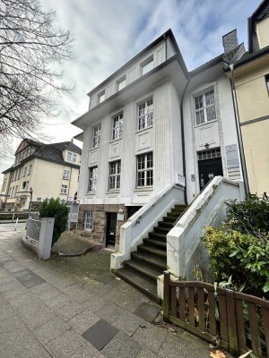 …EHRENSACHE… Denkmalhaus mit Stil und Charme
