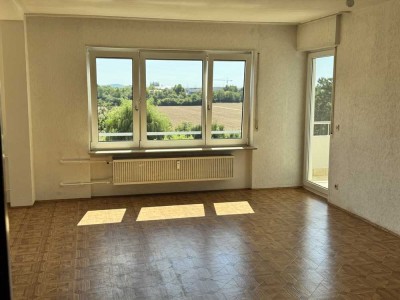 4- Zimmer Wohnung mir Balkon in Heidelberg Rohrbach/ Hasenleiser
