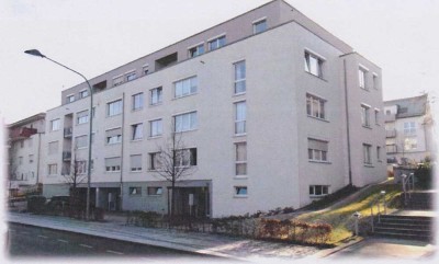 Attraktive 3-Zimmer-Wohnung mit Terasse, etwas Grünfläche und Einbauküche in HN-Ost