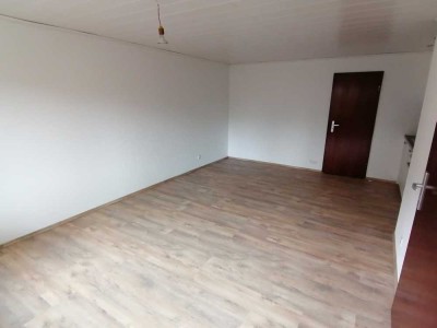 Renovierte 1-Zimmer-Einliegerwohnung mit Terrasse in Waiblingen-Bittenfeld