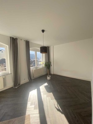 schöne, modernisierte Wohnung