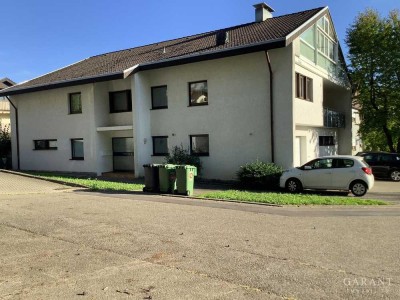 Gemütliche 5-Zimmer-Wohnung mit zwei Balkonen, ideal zum Selbstbezug oder auch als Kapitalanlage!