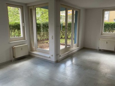 Tolle Wohnung mit großem Mietergarten !!