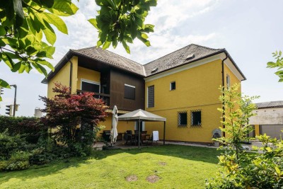 8424 - Gepflegtes und großzügiges Haus mit schönem Garten für 1 bzw. auch 2 Familien möglich!