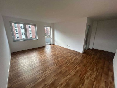 * Laatzen-Rethen * Moderne 2-Zimmer-Wohnung mit Einbauküche & Loggia *