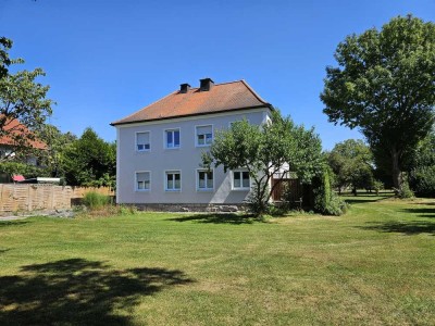 Die besondere Immobilie in Köfering ehemaliges Pfarrhaus - renoviert