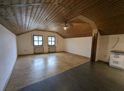 Modernes 1-Zimmer-Apartment im Herzen von Tann – mit Stellplatz/Carport