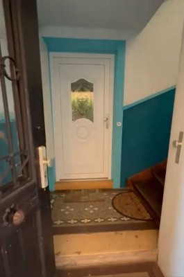 Ruhige im Grünen gelegene 3-Zimmer Wohnung, WG geeignet mit Balkon