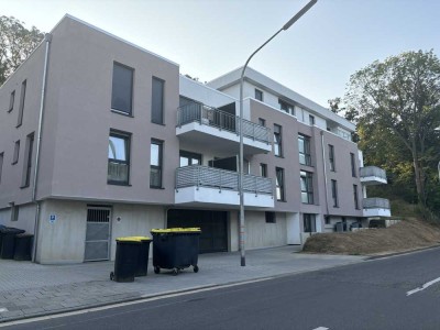 Kleine 2 Zi-Wohnung mit schönem Balkon. WBS erforderlich!