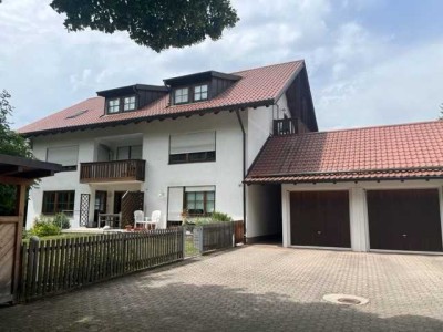 Stilvolle 3-Raum-Maisonette-Wohnung mit Terrasse in Gröbenzell