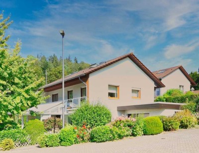 Familien freundliches Einfamilienwohnhaus mit Wintergarten, Einbauküche, Garage und toller Aussicht