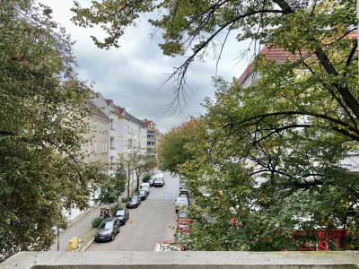 2 Zimmer Altbauwohnung mit Balkon, zwischen Rummelsburg und Lichtenberg