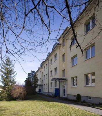 Top sanierte 2-Zimmer-Wohnung mit Balkon.