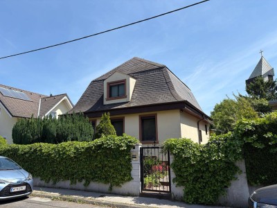 Gepflegtes Einfamilienhaus mit Garten in Wien