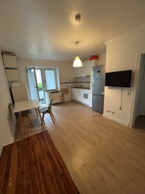 Gemütliche 2 Zimmer in Elberfeld mit Balkon ins Grüne ++ teilmöbliert