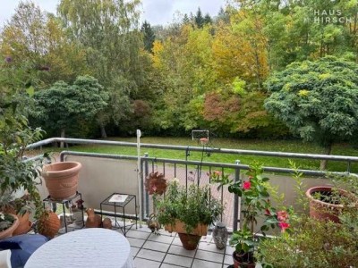 Neu-Anspach: Helle 3-Zimmer-Wohnung mit Balkon &. Tiefgaragenplatz