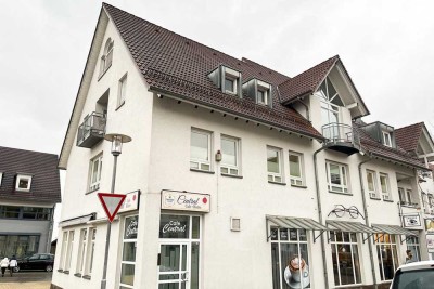 Zentrale 3,5 Zi-Wohnung mit Balkon – Einkaufsmöglichkeiten direkt um die Ecke!