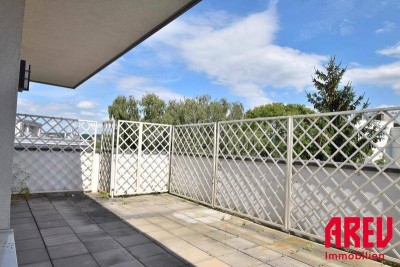 SCHÖNE 4 ZIMMERWOHNUNG MIT GROSSARTIGER TERRASSE - TOP 36