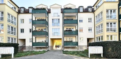 Attraktive Kapitalanlage! Hochparterre-Wohnung mit Balkon und TG-Stellplatz fußläufig zur Elbe