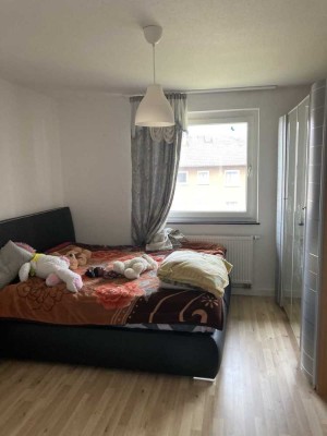 Gut geschnittene 2 Zimmer Wohnung mit Balkon