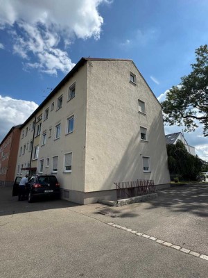 Helle 3-Zimmer Wohnung im 2. OG in Augsburg-Lechhausen